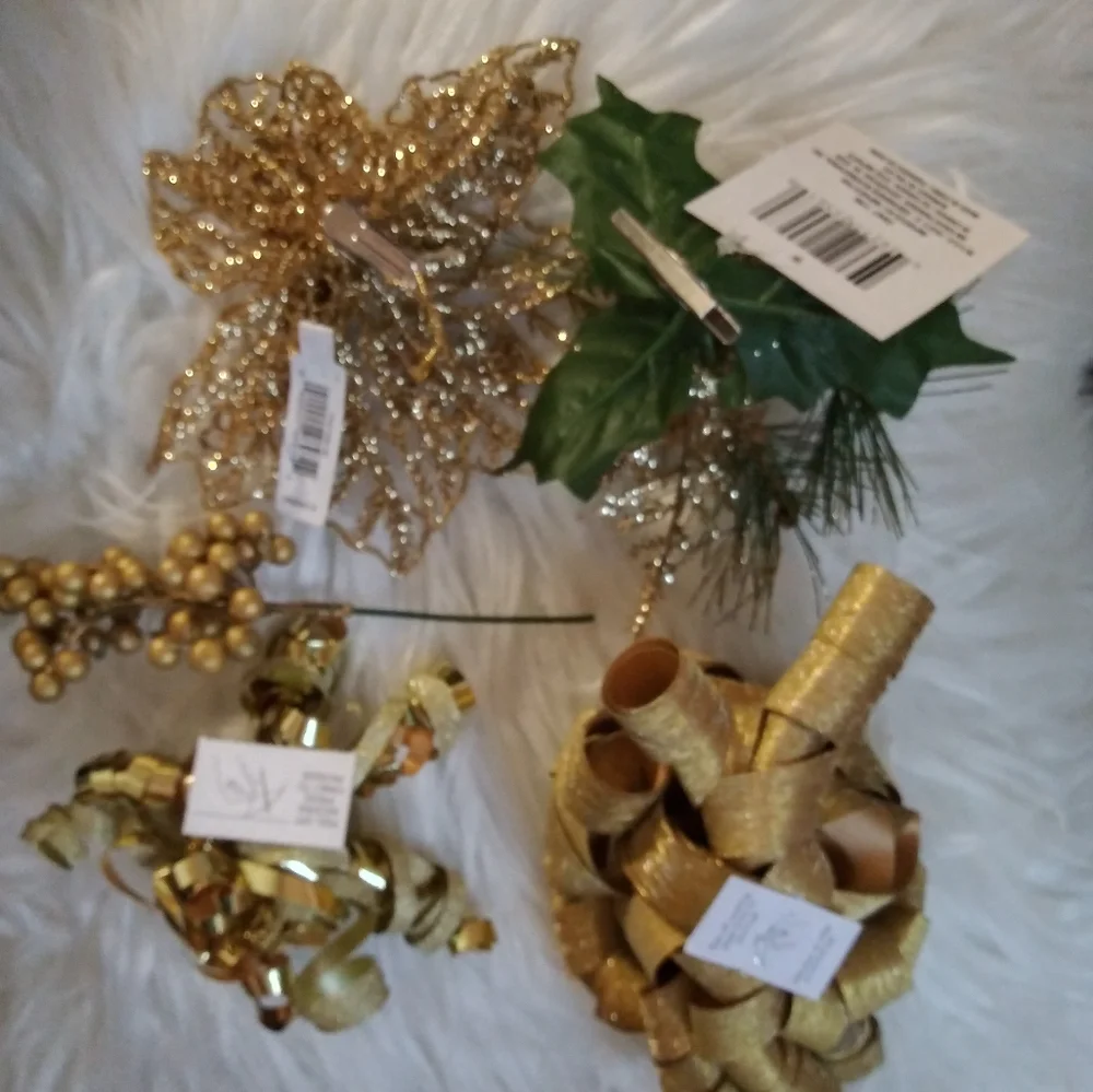 Elegant Gift Wrapping Bundle if Gold and Silver Ribbon and Bows +
